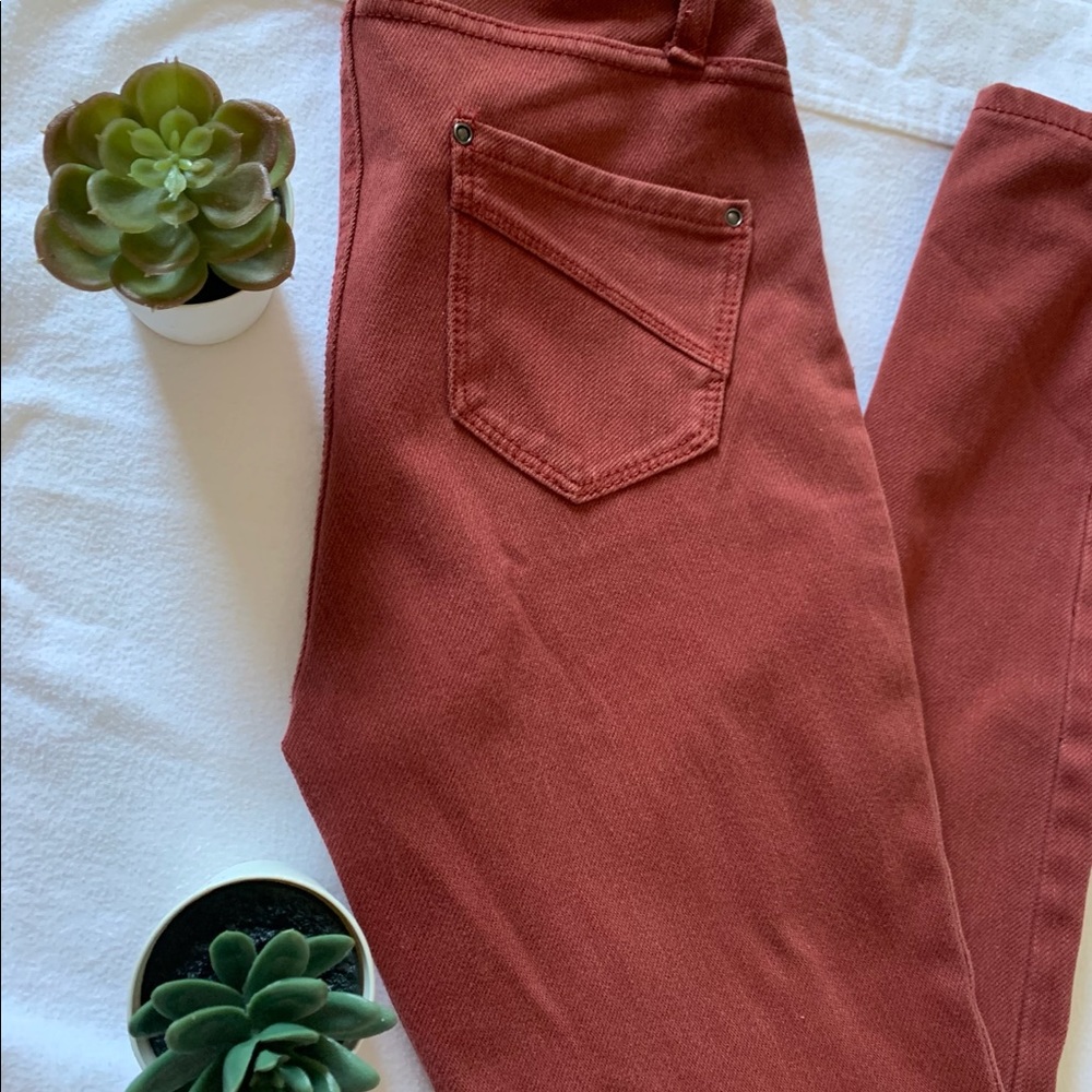 Burgundy leggings